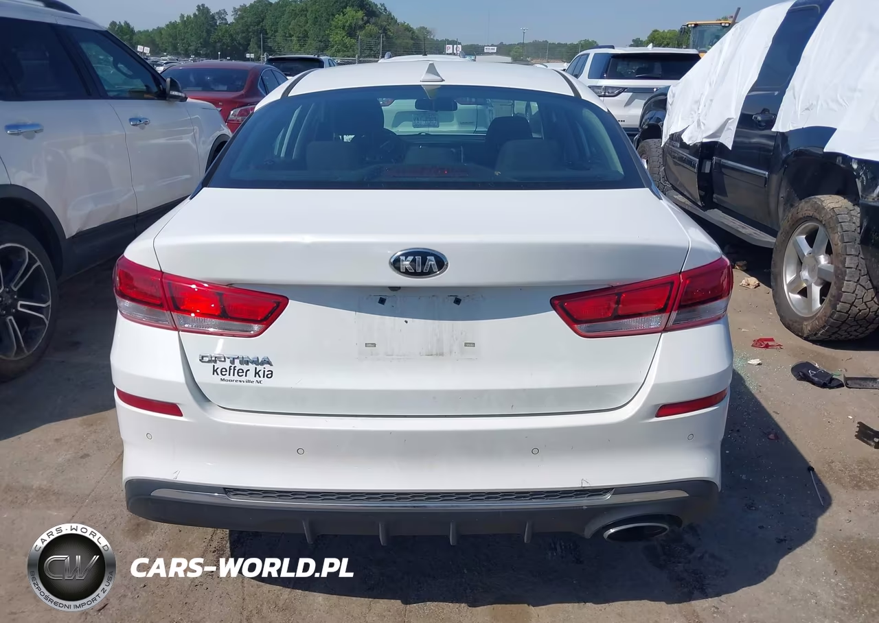 2019 Kia Optima Lx VIN:5XXGT4L37KG345496 - 16