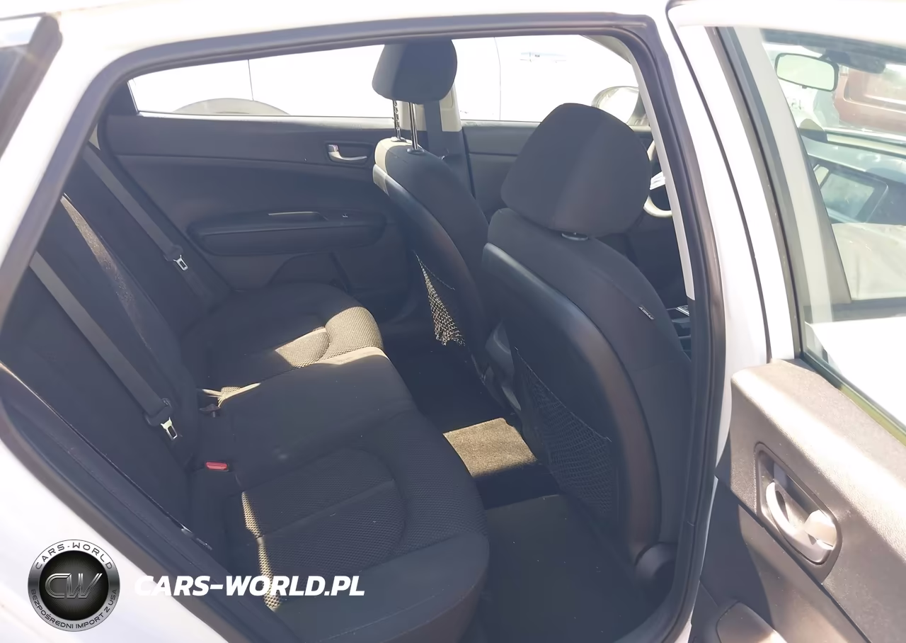 2019 Kia Optima Lx VIN:5XXGT4L37KG345496 - 8