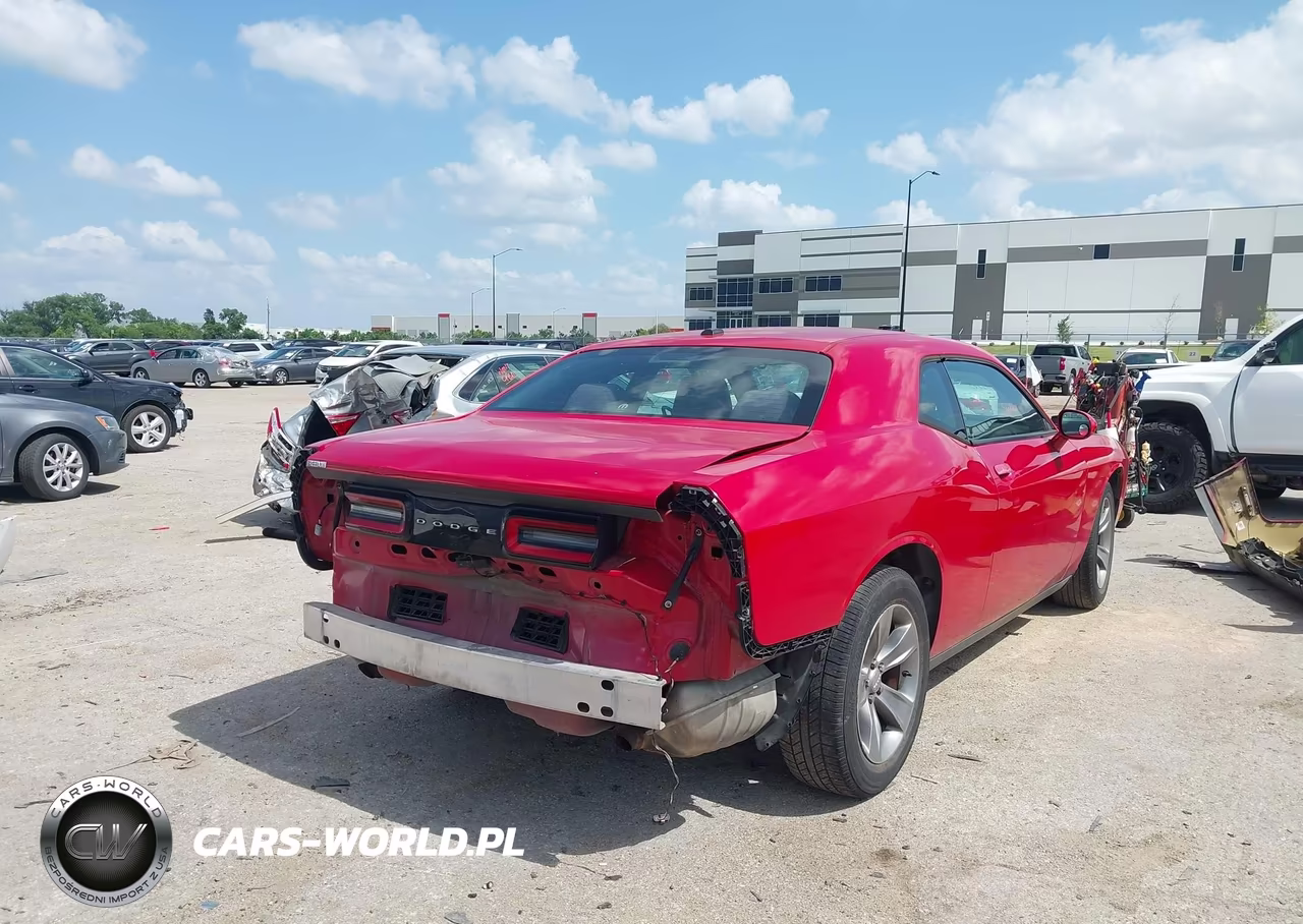 2015 Dodge Challenger Sxt VIN:2C3CDZAG6FH710918 - 4