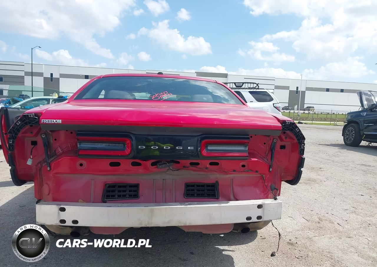 2015 Dodge Challenger Sxt VIN:2C3CDZAG6FH710918 - 6