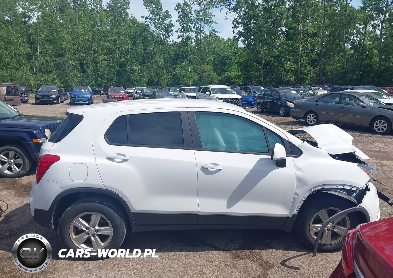 2020 Chevrolet Trax Awd Ls VIN:3GNCJNSB4LL121957 - 12