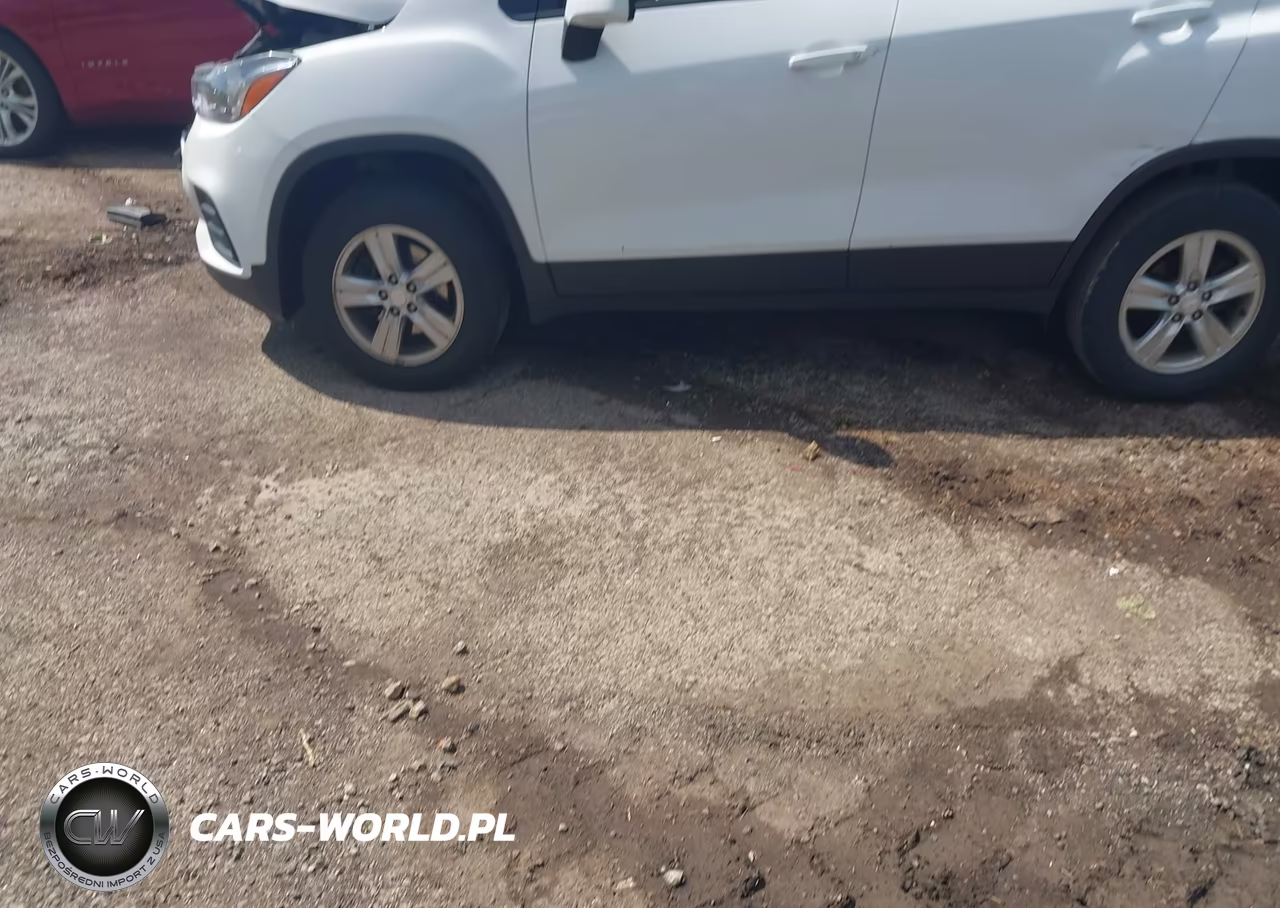 2020 Chevrolet Trax Awd Ls VIN:3GNCJNSB4LL121957 - 13