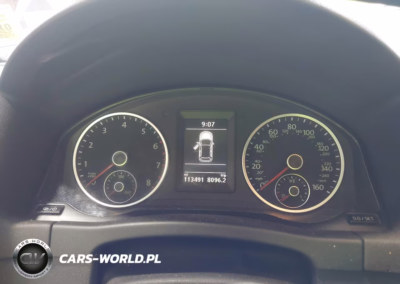 2017 Volkswagen Tiguan 2.0T Wolfsburg Edition VIN:WVGSV7AXXHK030519 - 7