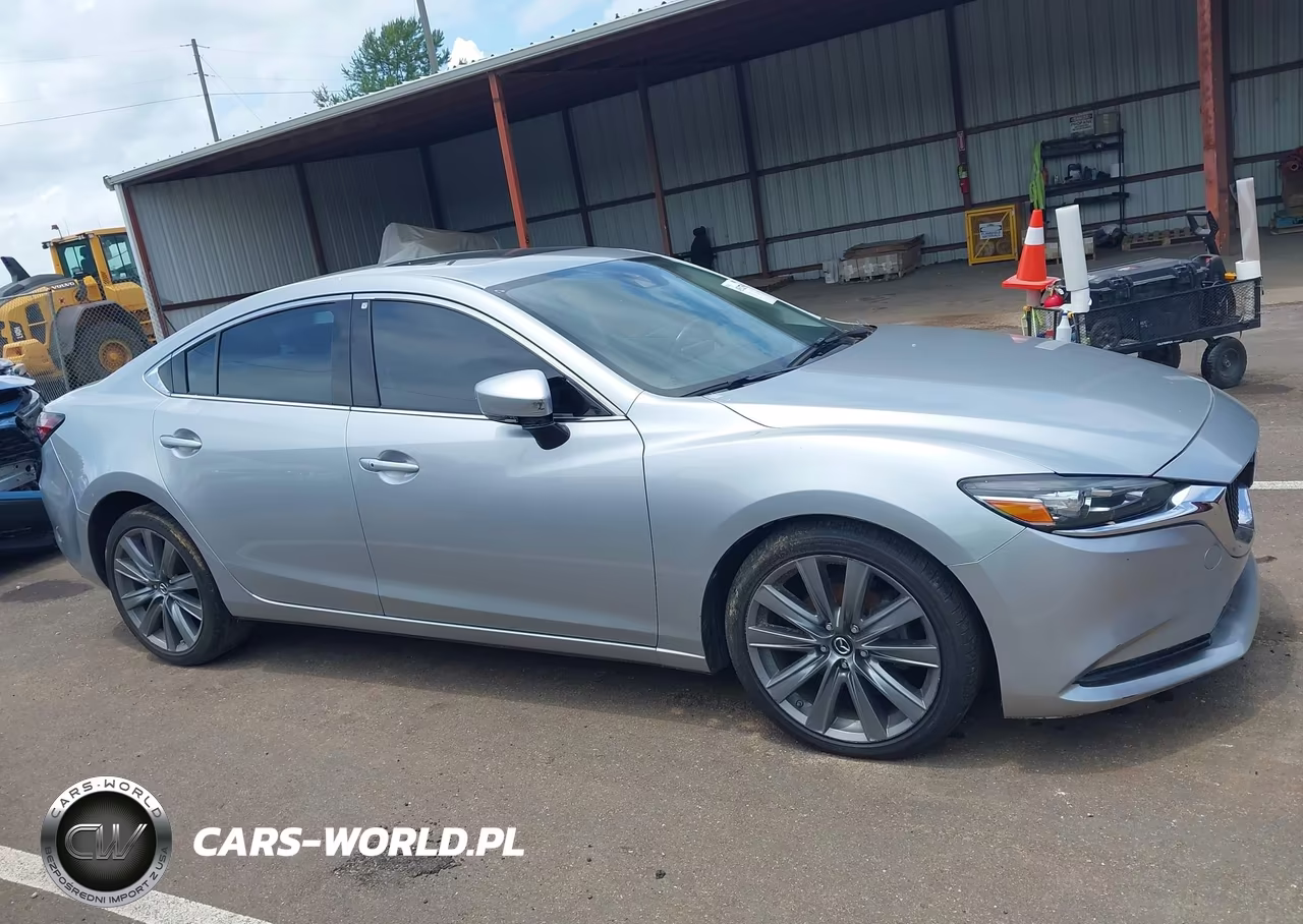 2018 Mazda Mazda6 Touring VIN:JM1GL1VM6J1313086 - 13