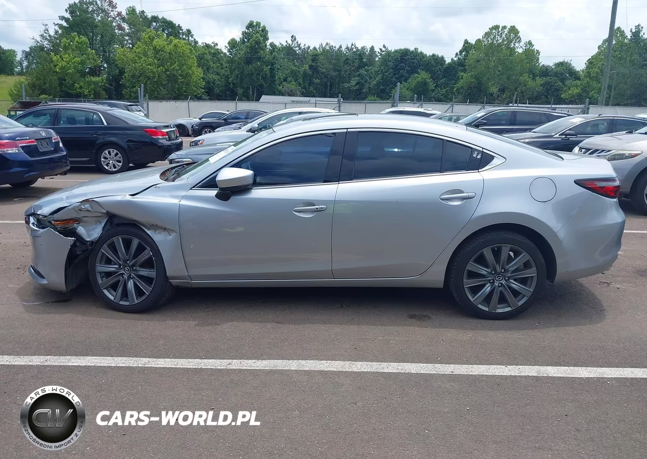 2018 Mazda Mazda6 Touring VIN:JM1GL1VM6J1313086 - 14