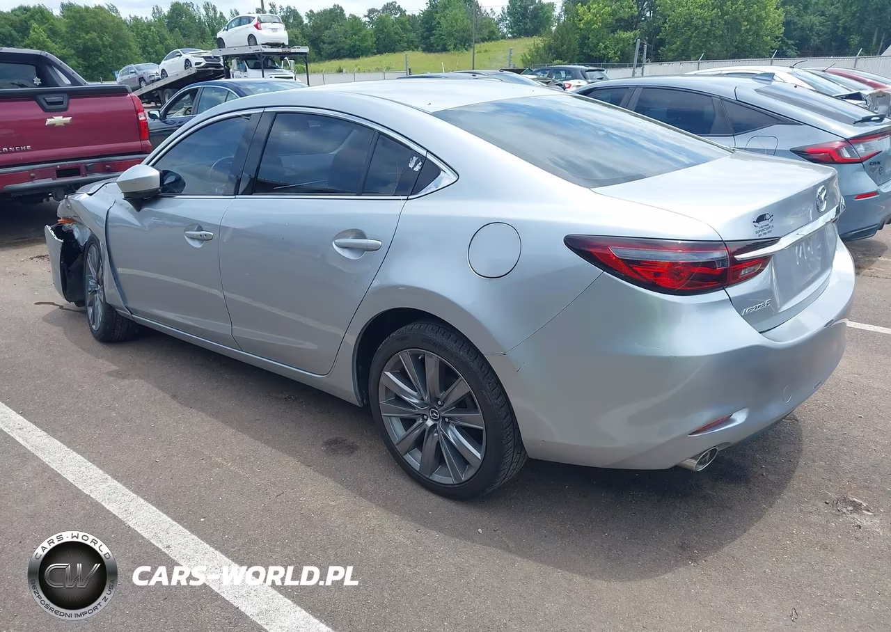 2018 Mazda Mazda6 Touring VIN:JM1GL1VM6J1313086 - 3