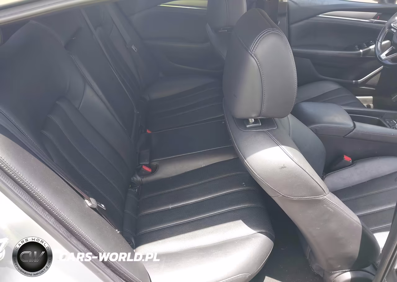 2018 Mazda Mazda6 Touring VIN:JM1GL1VM6J1313086 - 8