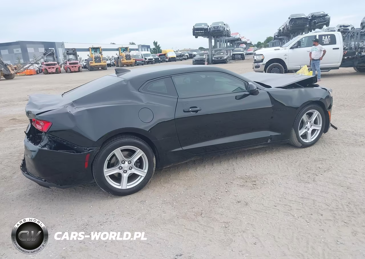 2016 Chevrolet Camaro 2Lt VIN:1G1FD1RS6G0148410 - 4