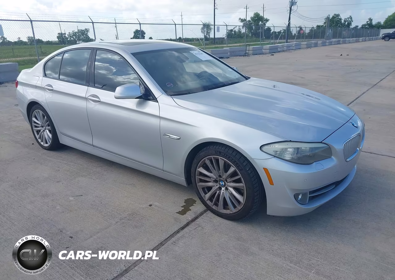 2011 BMW 550I – zdjęcie 1 z 11