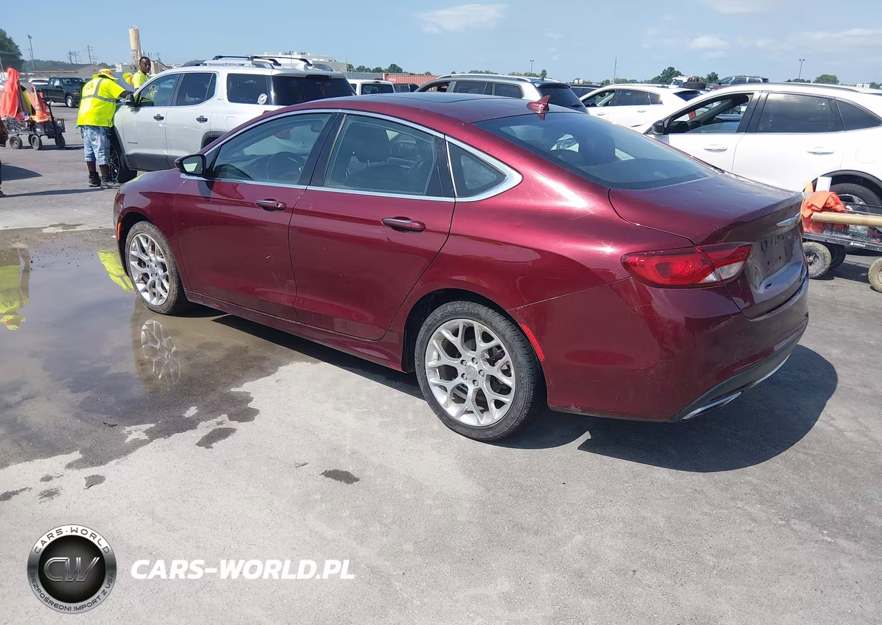 2016 Chrysler 200 C VIN:1C3CCCCG4GN172323 - 3