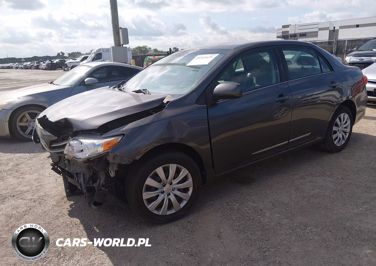 2013 Toyota Corolla Le VIN:5YFBU4EE8DP125381 - 2