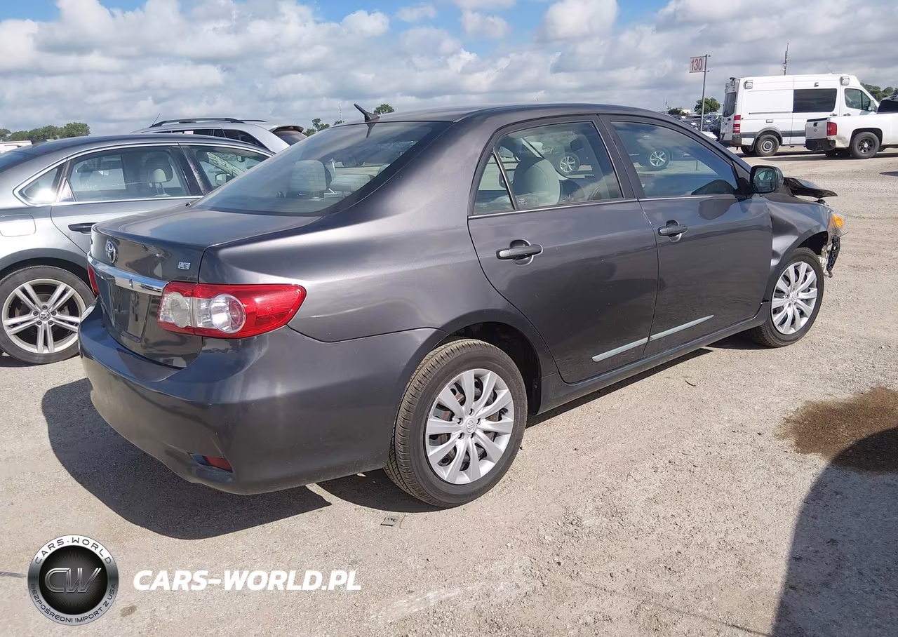 2013 Toyota Corolla Le VIN:5YFBU4EE8DP125381 - 4