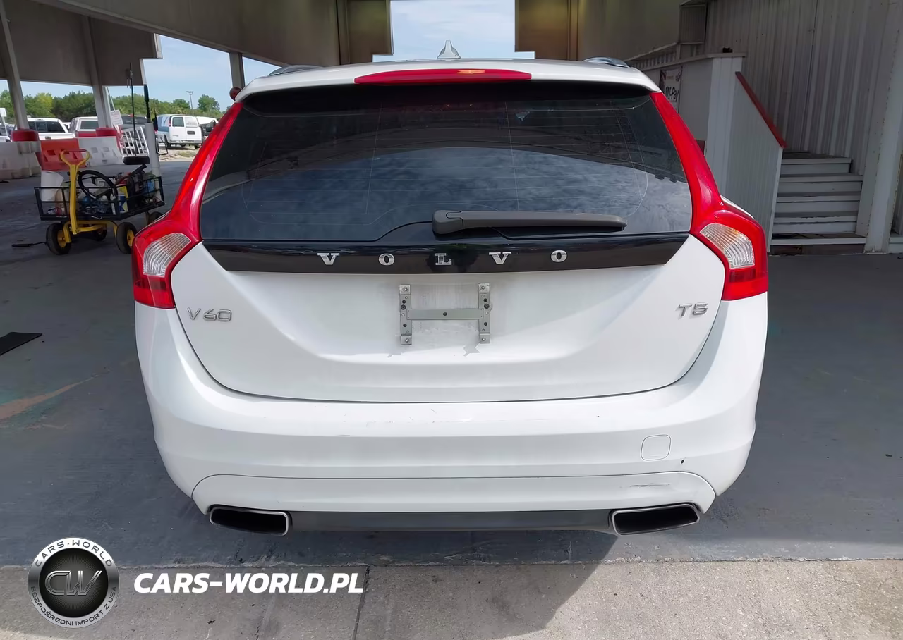 2016 Volvo V60 T5 Drive-E Premier VIN:YV140MEK2G1288640 - 16