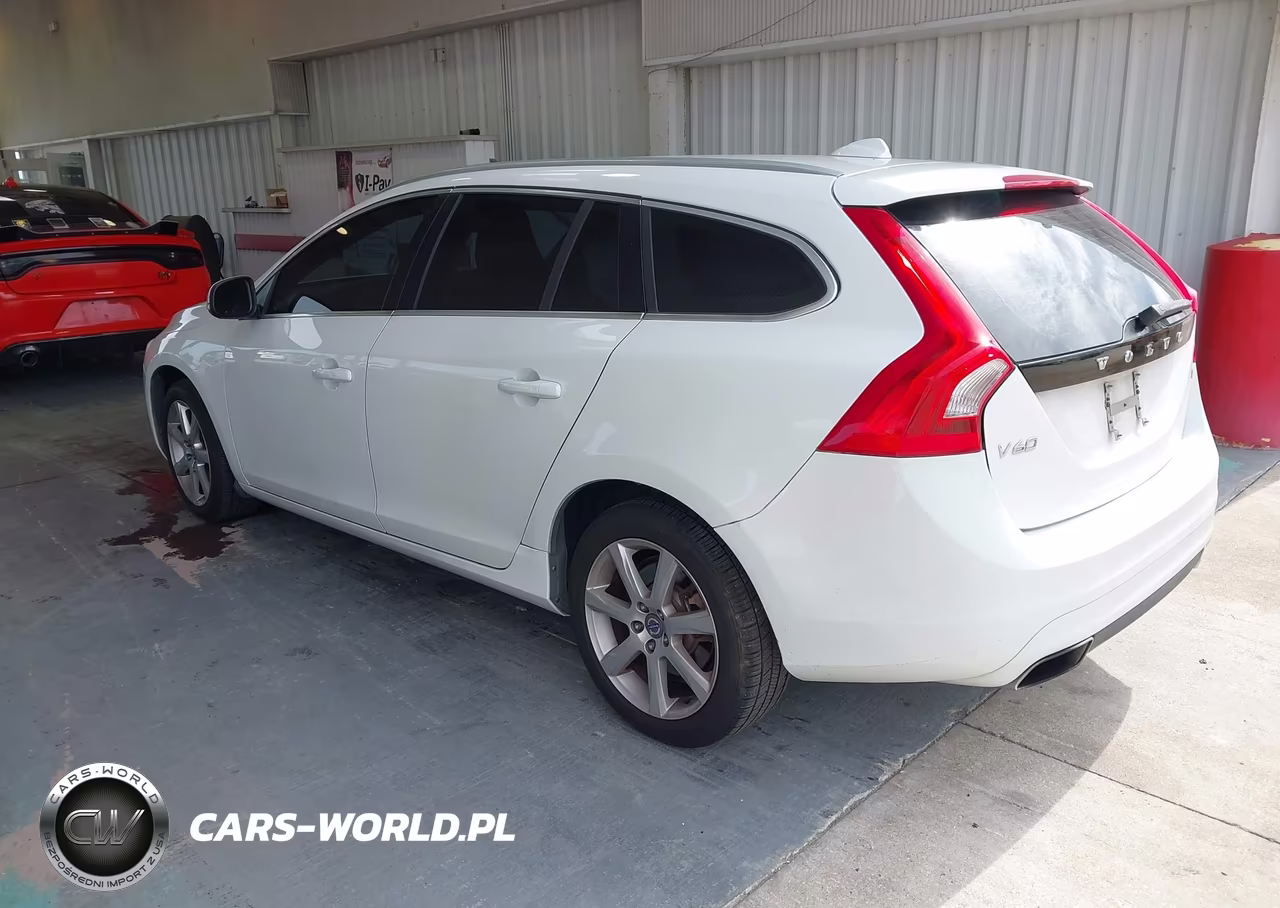2016 Volvo V60 T5 Drive-E Premier VIN:YV140MEK2G1288640 - 3