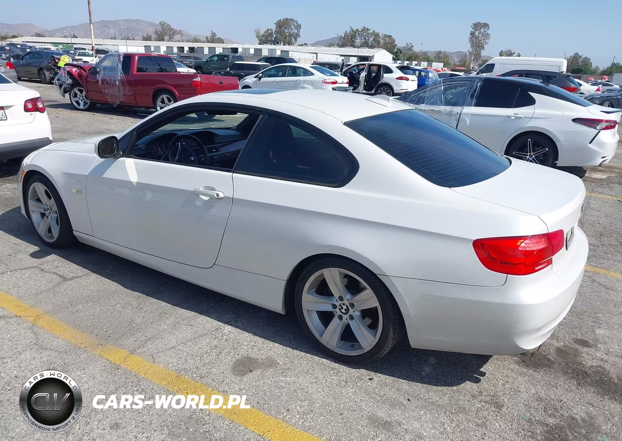 2011 BMW 328I VIN:WBAKE5C58BE573357 - 3