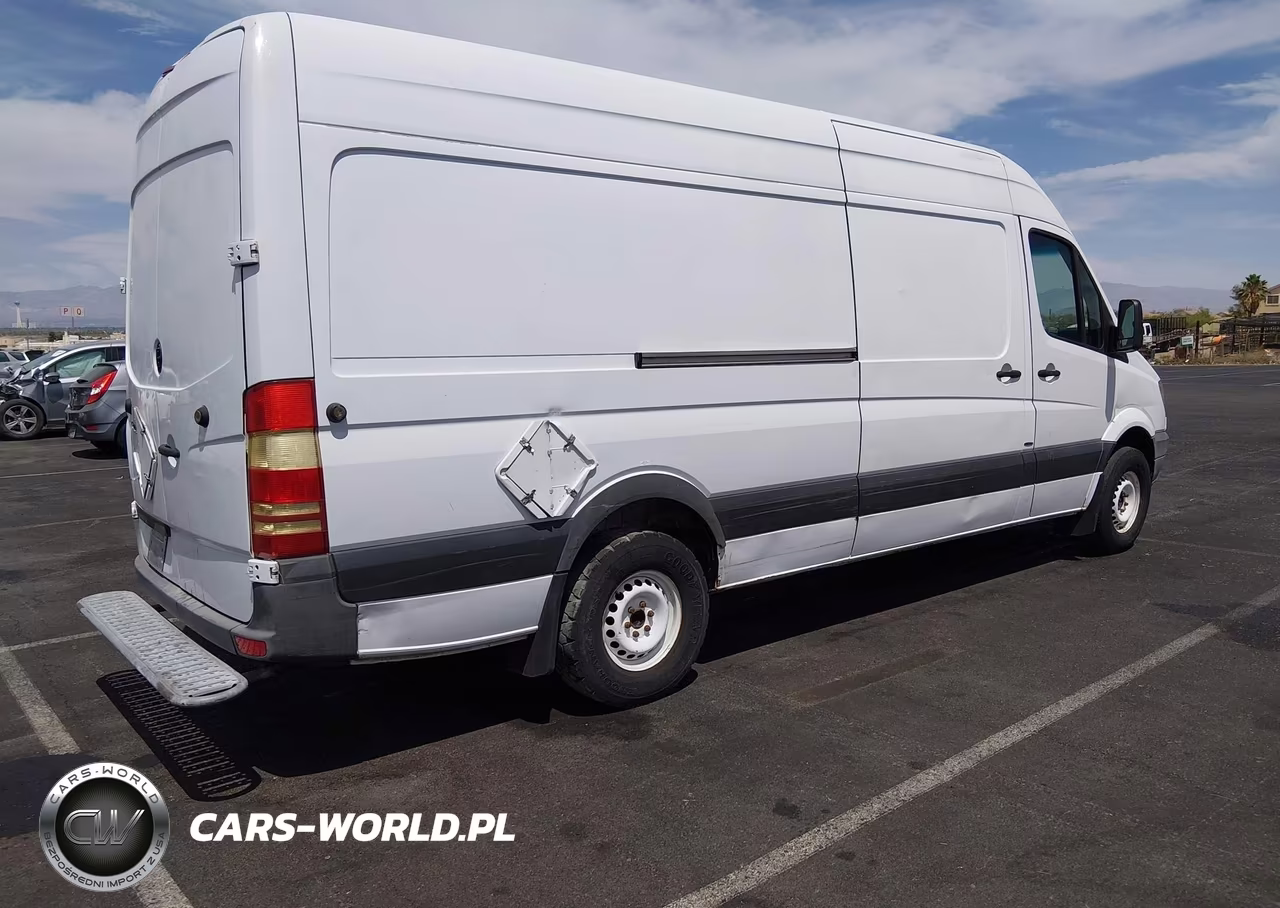 2012 Mercedes-Benz Sprinter 2500 High Roof VIN:WD3PE8CB6C5716155 - 4