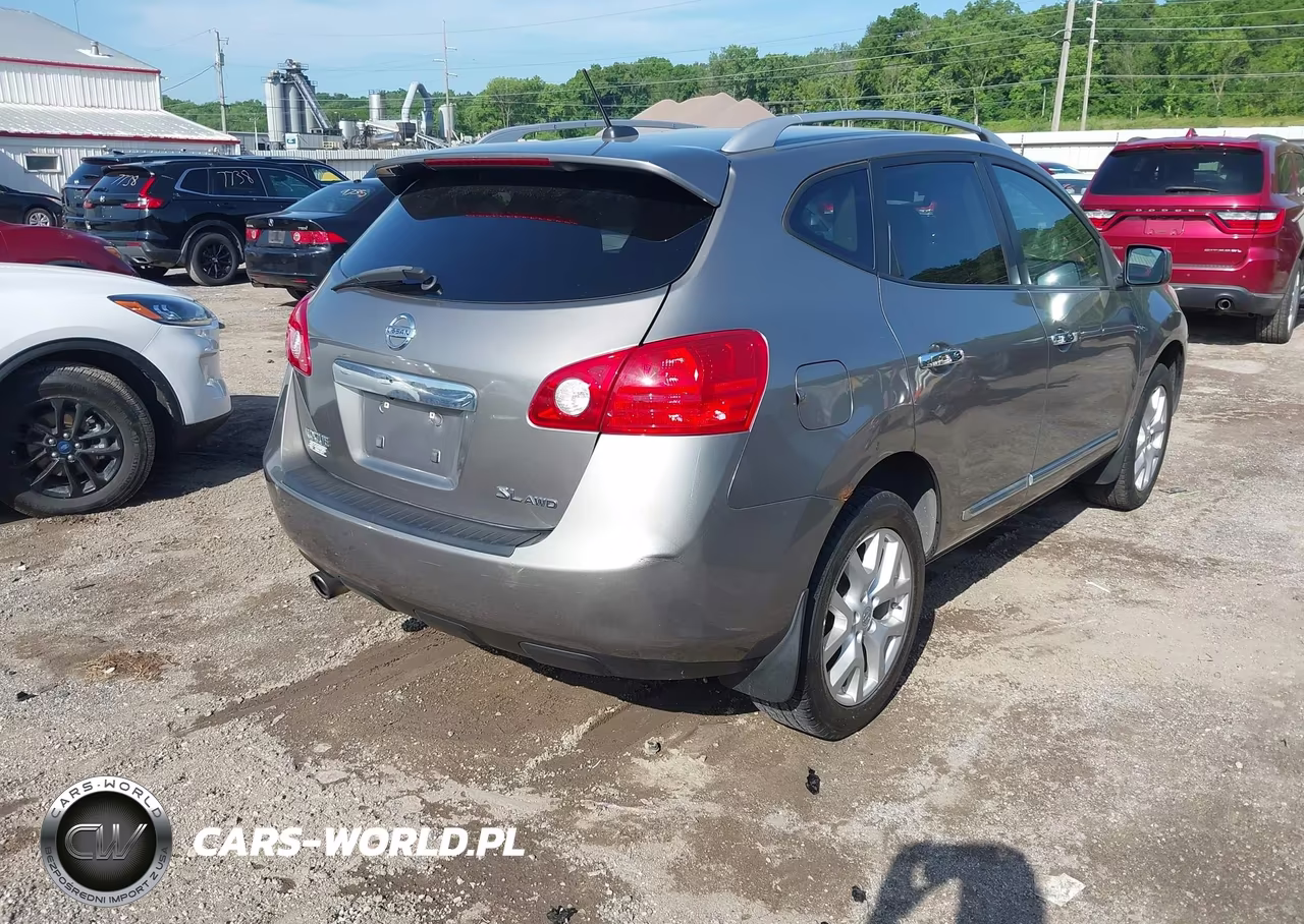 2011 Nissan Rogue Sv VIN:JN8AS5MV8BW688013 - 4