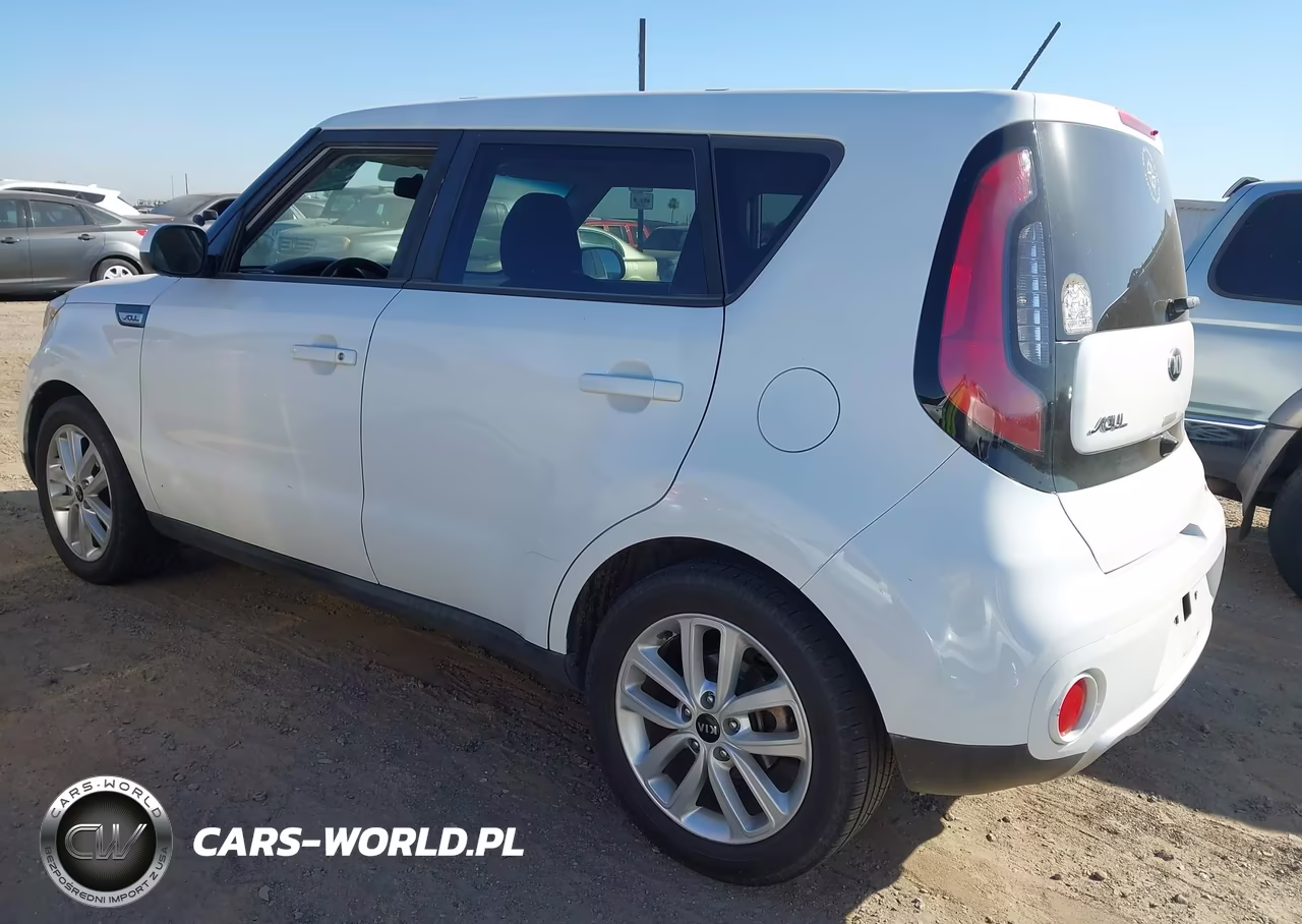 2018 Kia Soul + VIN:KNDJP3A59J7530004 - 3