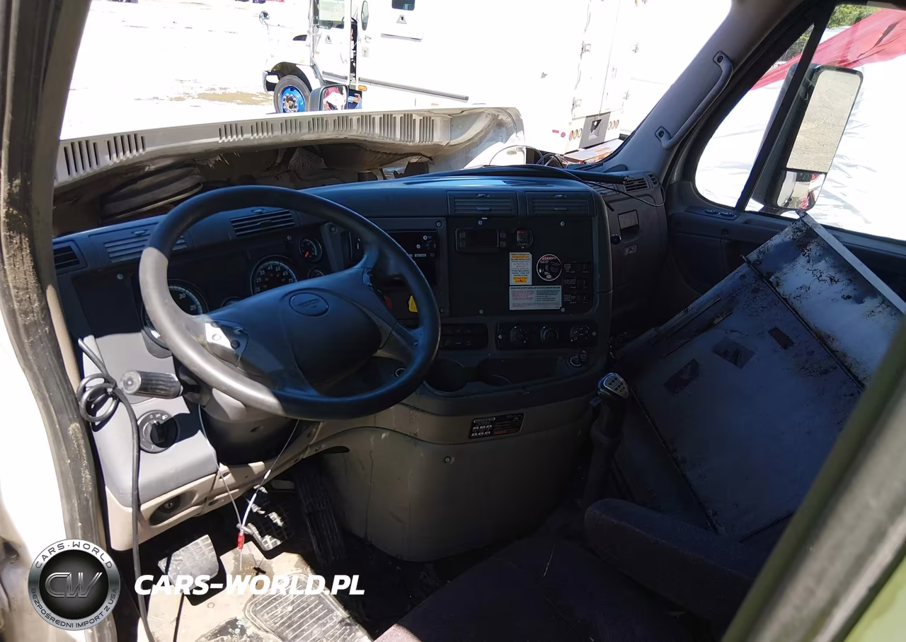 2015 Freightliner Cascadia 125 VIN:1FUJGLDV9FLGF1035 - 5