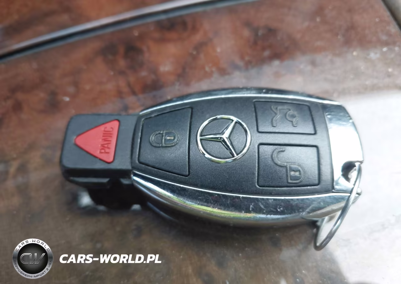 2010 Mercedes-Benz E 350 4Matic VIN:WDDHF8HB1AA097653 - 11