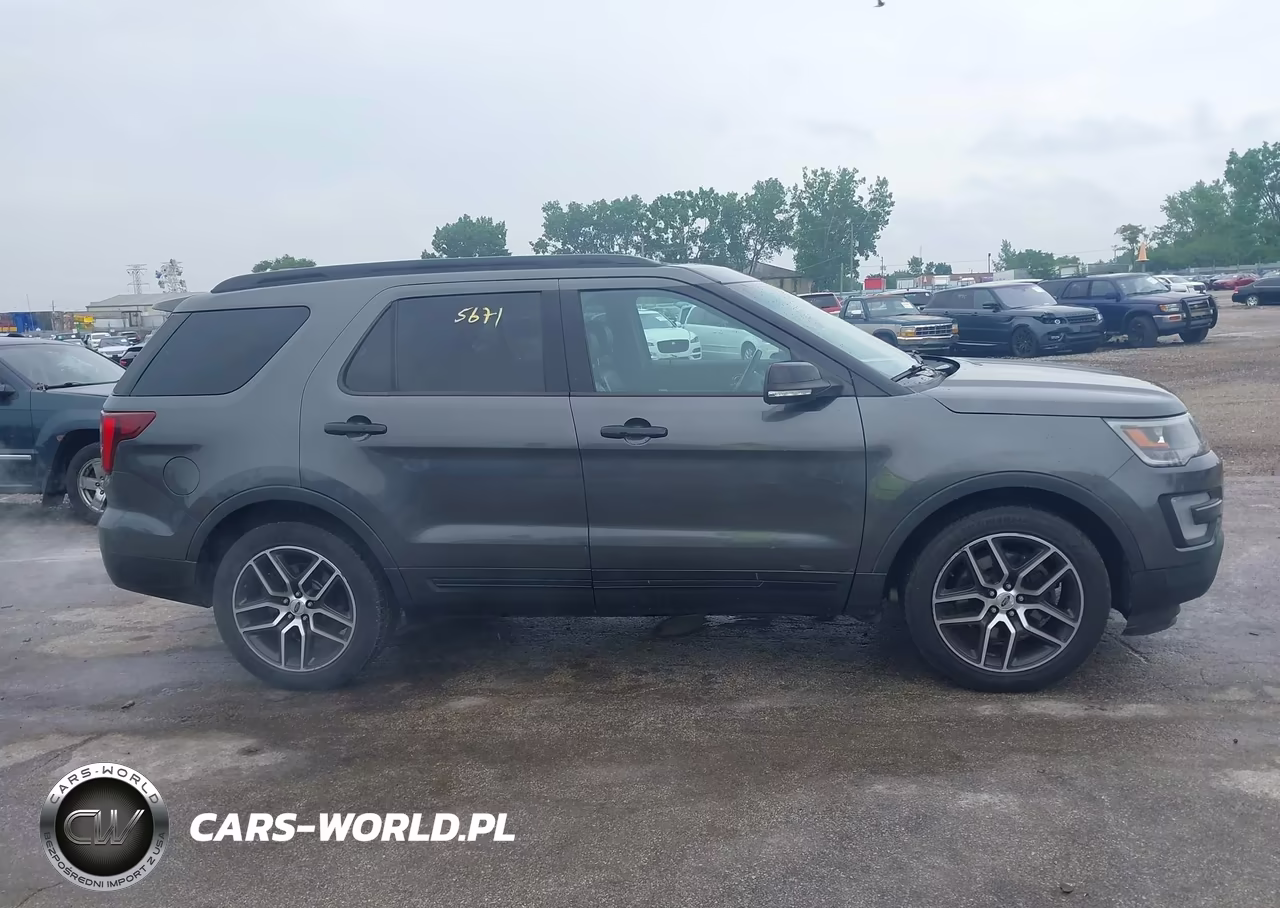 2016 Ford Explorer Sport VIN:1FM5K8GT9GGC56939 - 13