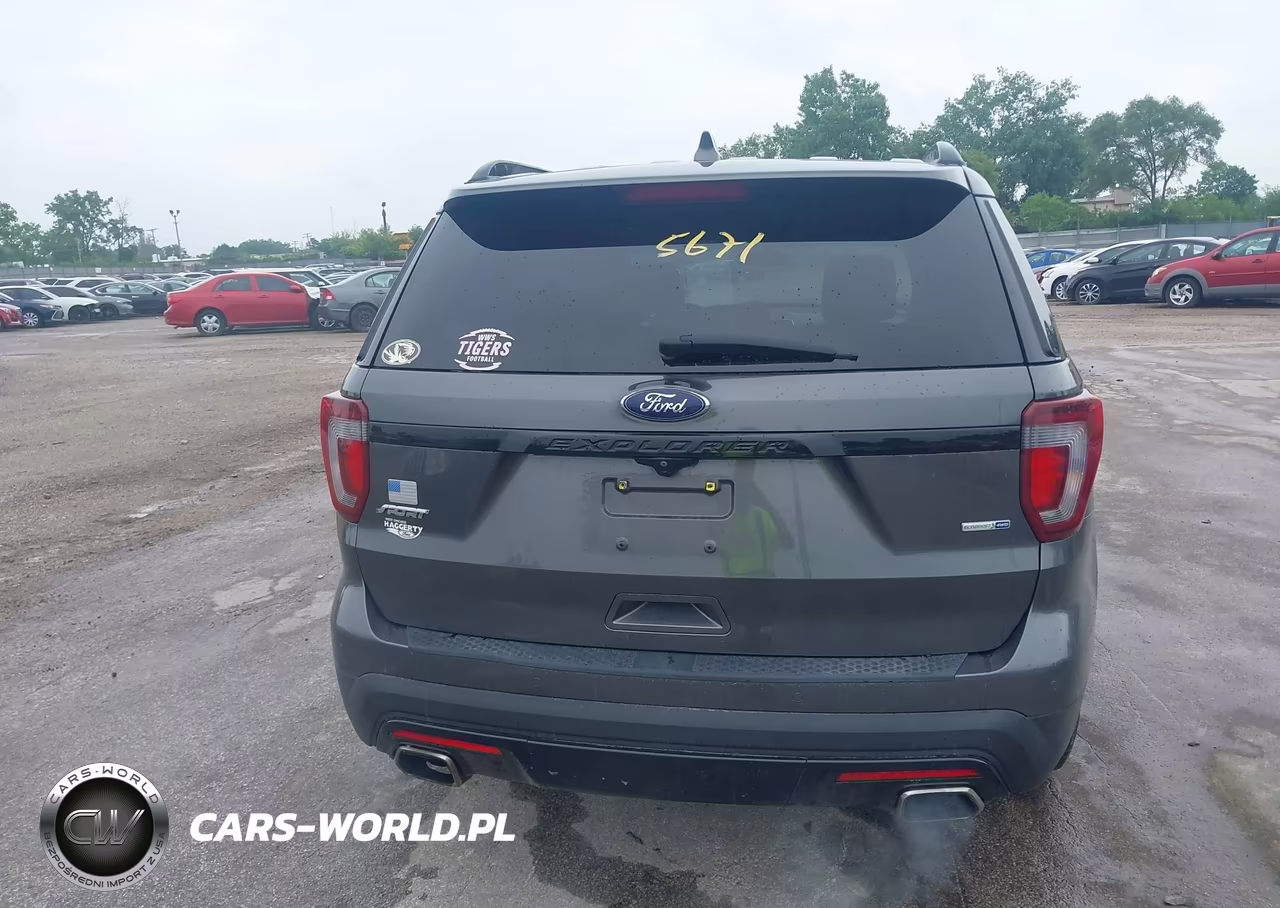 2016 Ford Explorer Sport VIN:1FM5K8GT9GGC56939 - 16
