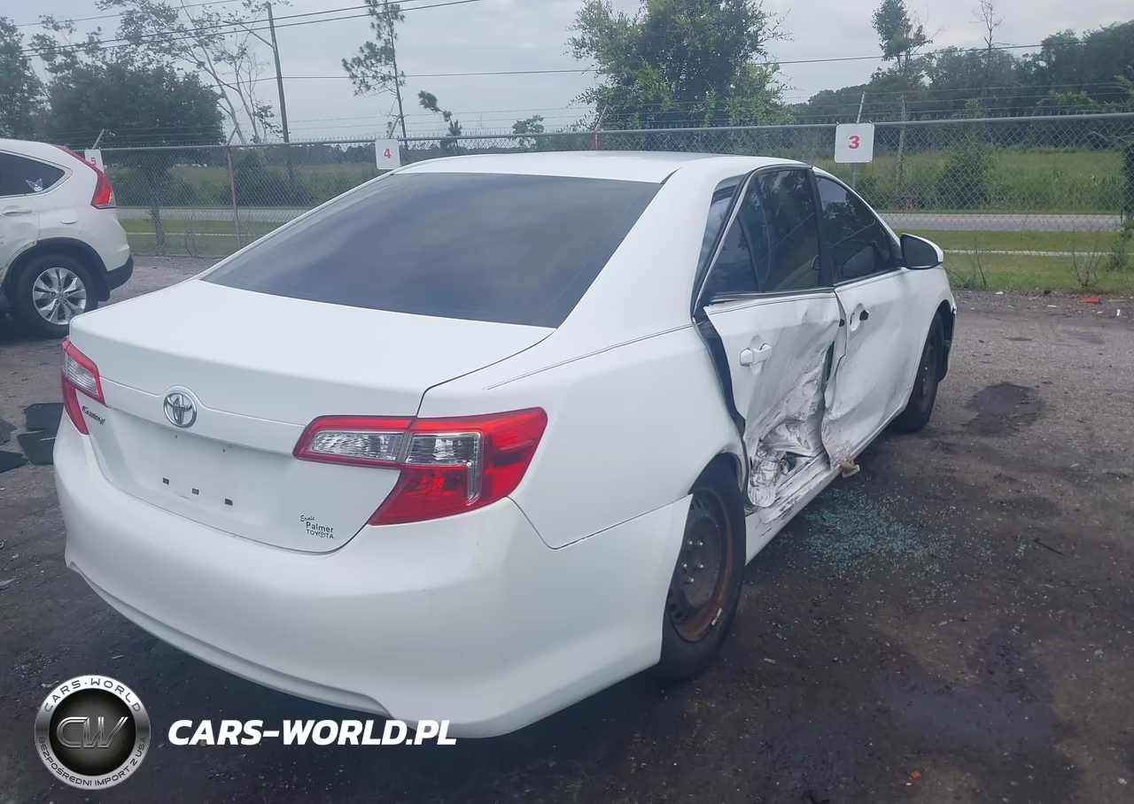 2012 Toyota Camry L VIN:4T1BF1FK9CU636737 - 4