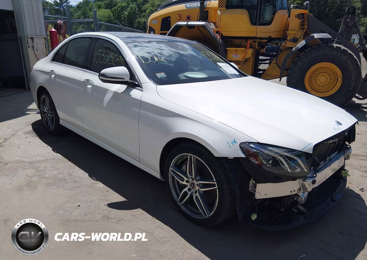 2018 Mercedes-Benz E 300 4Matic – zdjęcie 1 z 16
