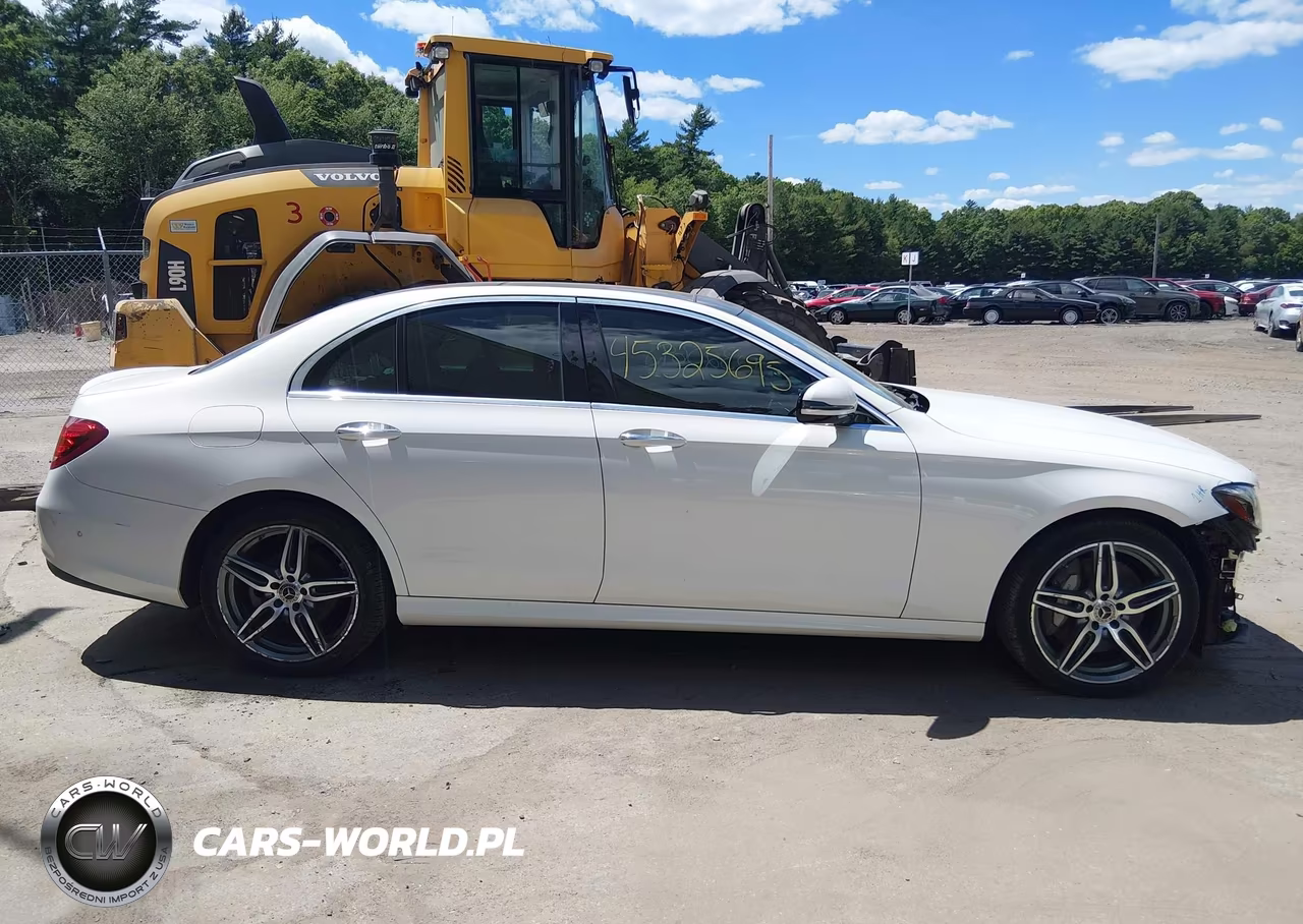 2018 Mercedes-Benz E 300 4Matic VIN:WDDZF4KB6JA463483 - 13