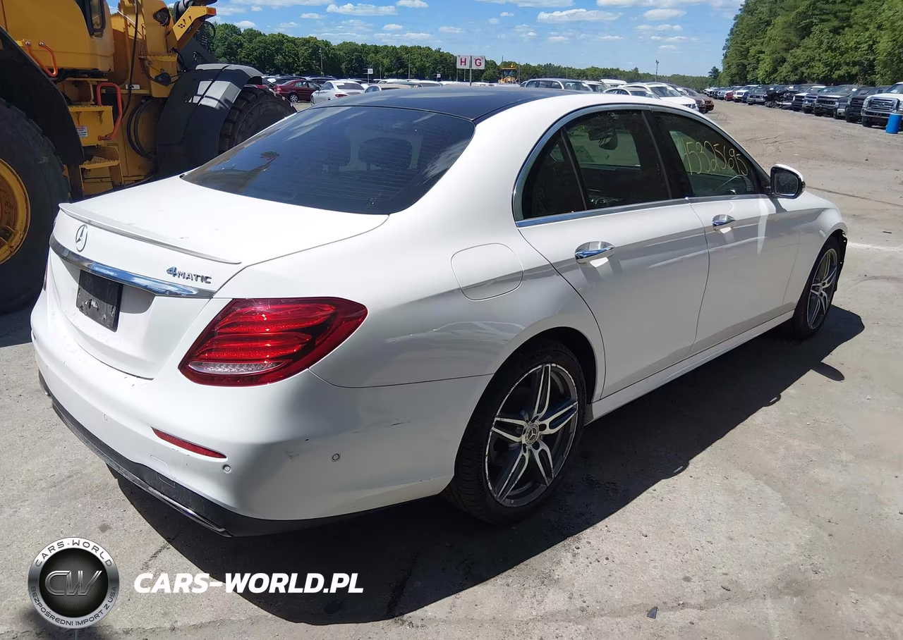 2018 Mercedes-Benz E 300 4Matic VIN:WDDZF4KB6JA463483 - 4