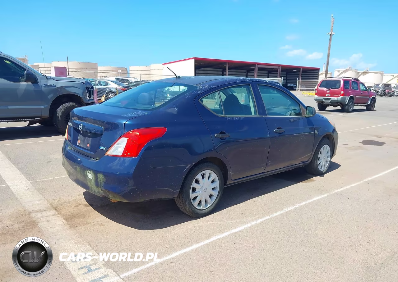 2013 Nissan Versa 1.6 S VIN:3N1CN7AP0DL875996 - 4