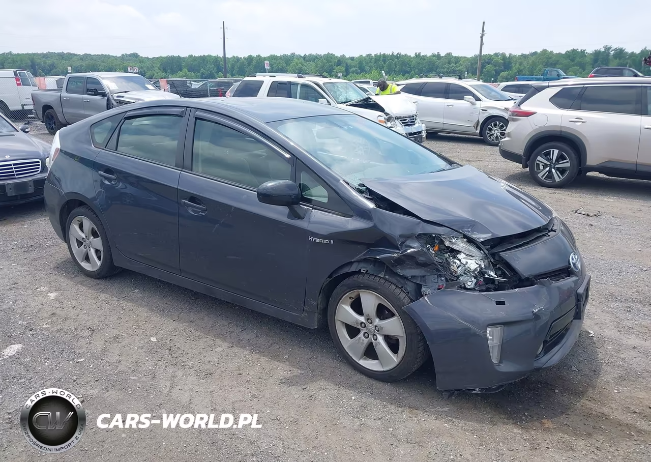2013 Toyota Prius Five – zdjęcie 1 z 16