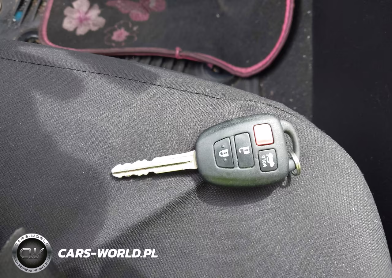 2015 Toyota Corolla Le VIN:2T1BURHE0FC339552 - 11