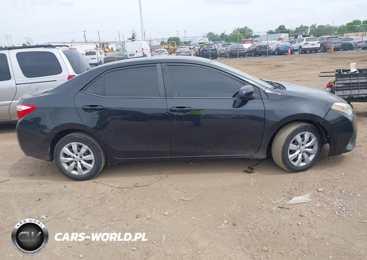 2015 Toyota Corolla Le VIN:2T1BURHE0FC339552 - 13