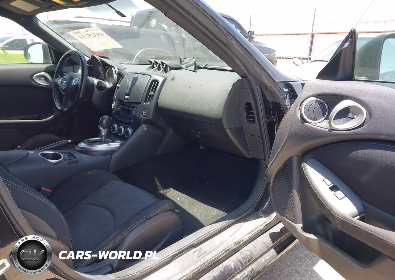 2018 Nissan 370Z VIN:JN1AZ4EH9JM572018 - 5