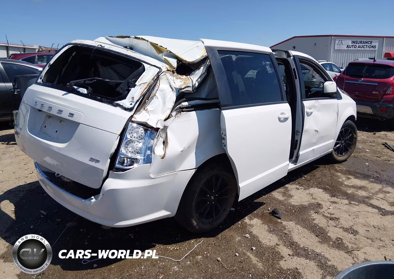 2019 Dodge Grand Caravan Gt VIN:2C4RDGEG5KR670615 - 4