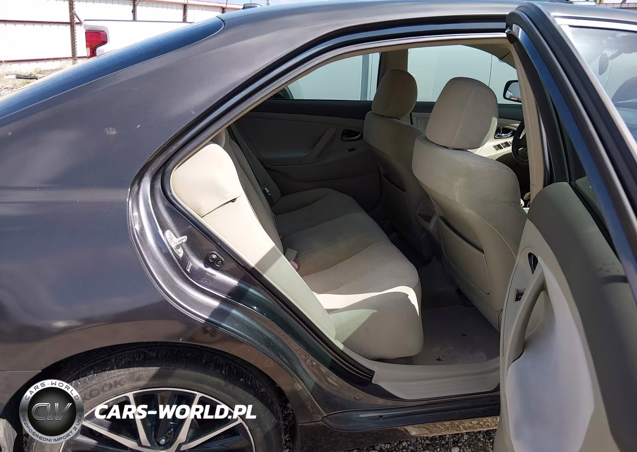 2010 Toyota Camry Le VIN:4T1BF3EK3AU033826 - 8