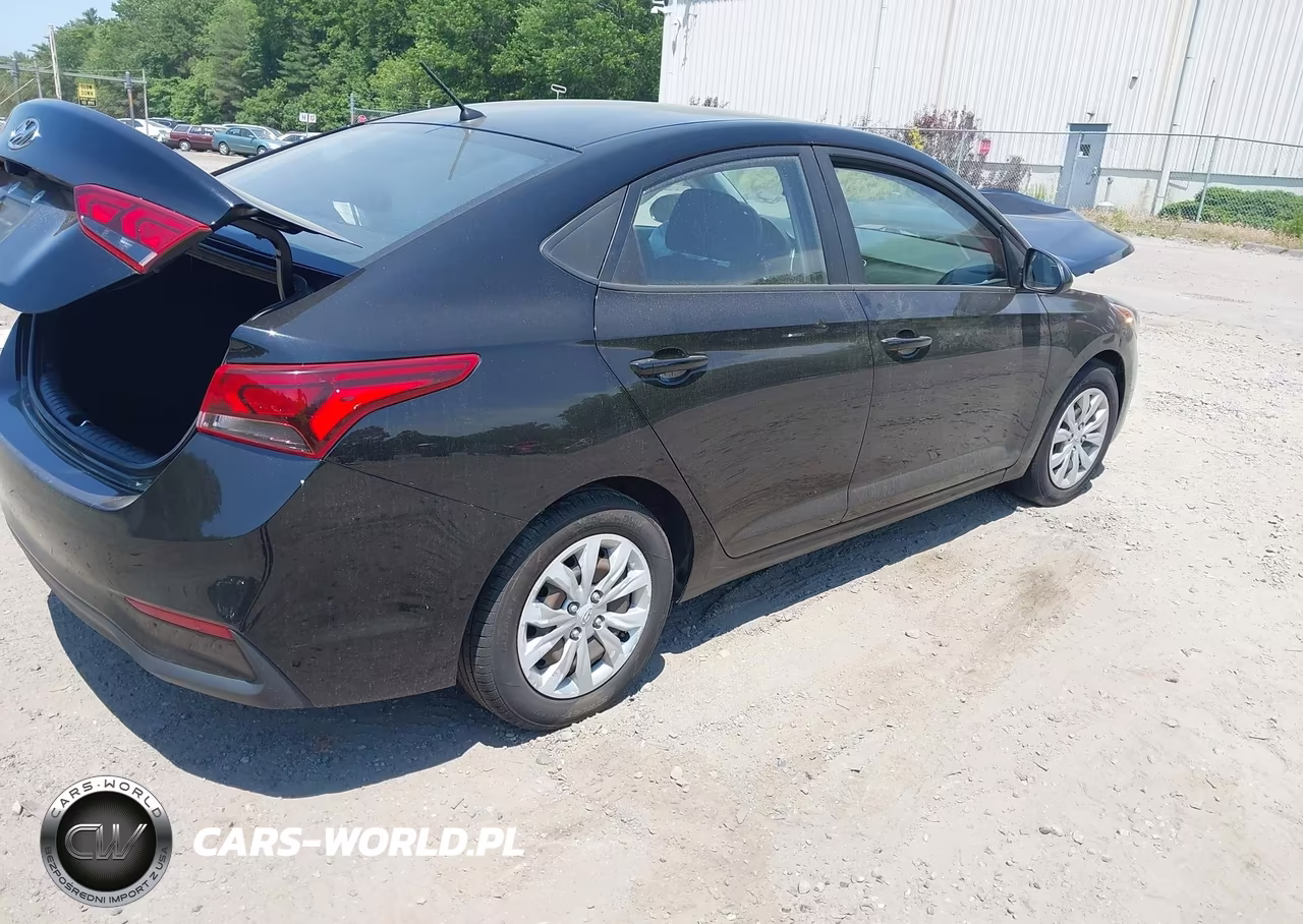 2019 Hyundai Accent Se VIN:3KPC24A38KE055359 - 4