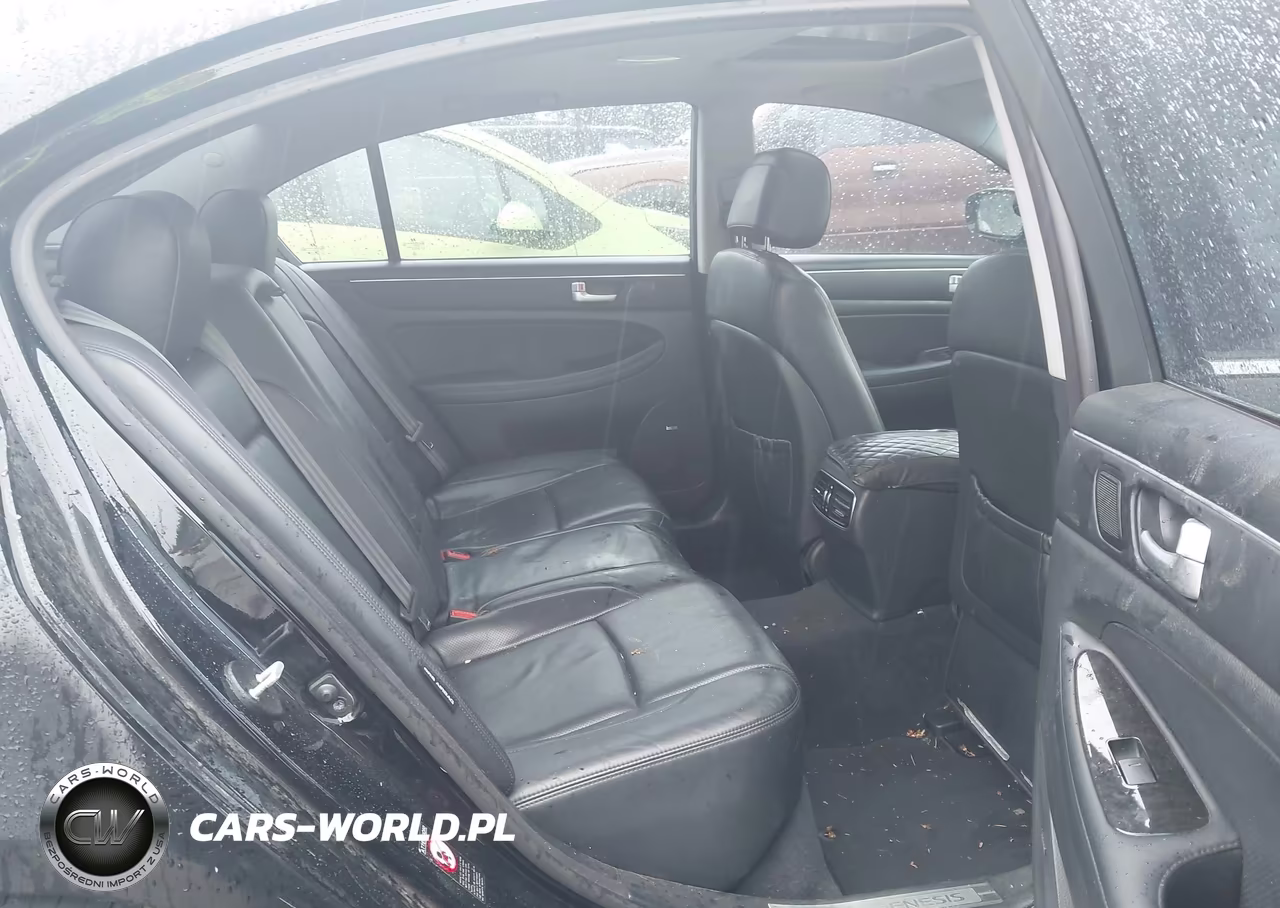 2013 Hyundai Genesis 3.8 VIN:KMHGC4DD2DU235522 - 8