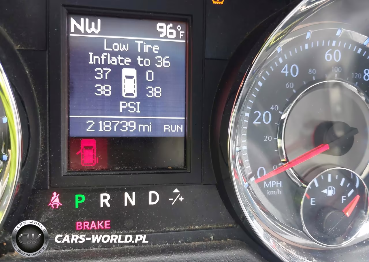 2013 Chrysler Town & Country Touring-L VIN:2C4RC1CG2DR588766 - 15