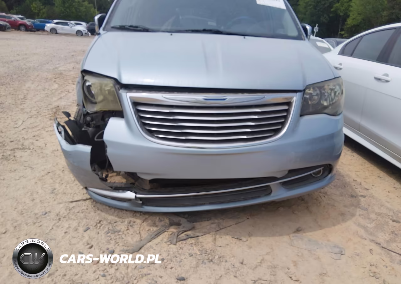 2013 Chrysler Town & Country Touring-L VIN:2C4RC1CG2DR588766 - 6