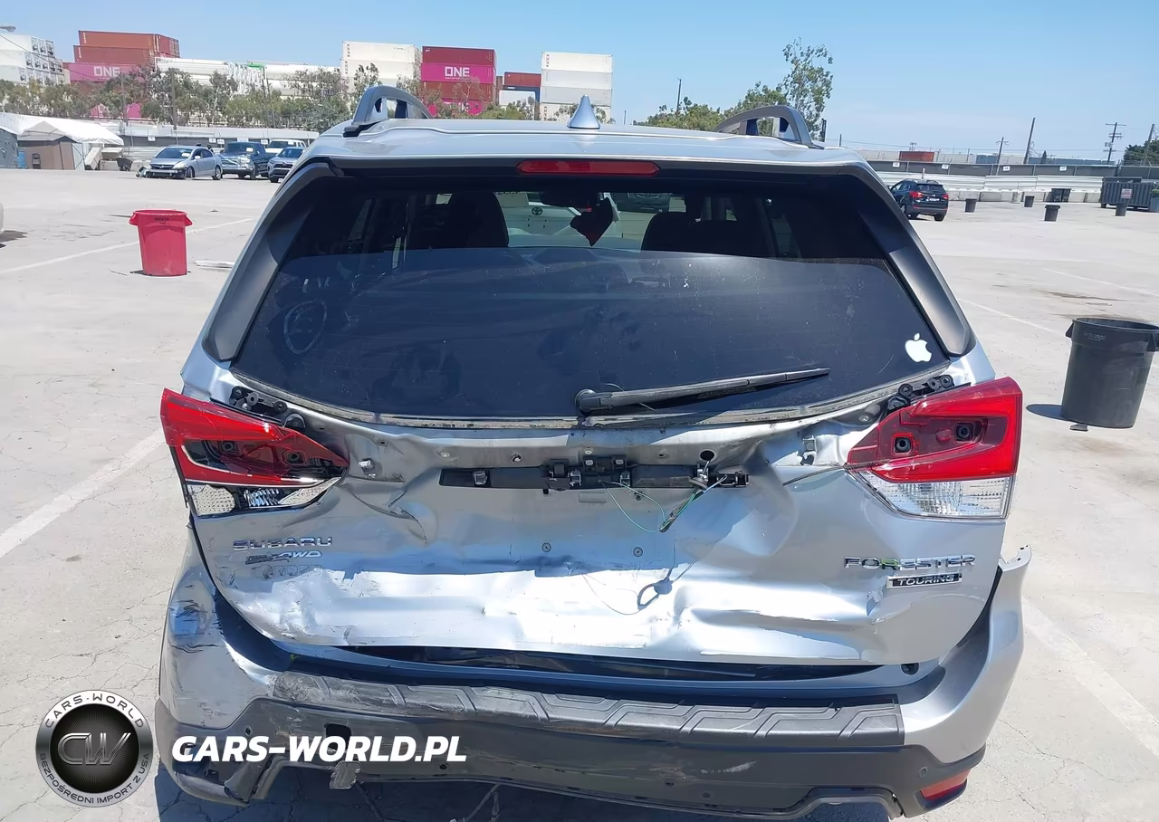 2019 Subaru Forester Touring VIN:JF2SKAWC3KH517289 - 16