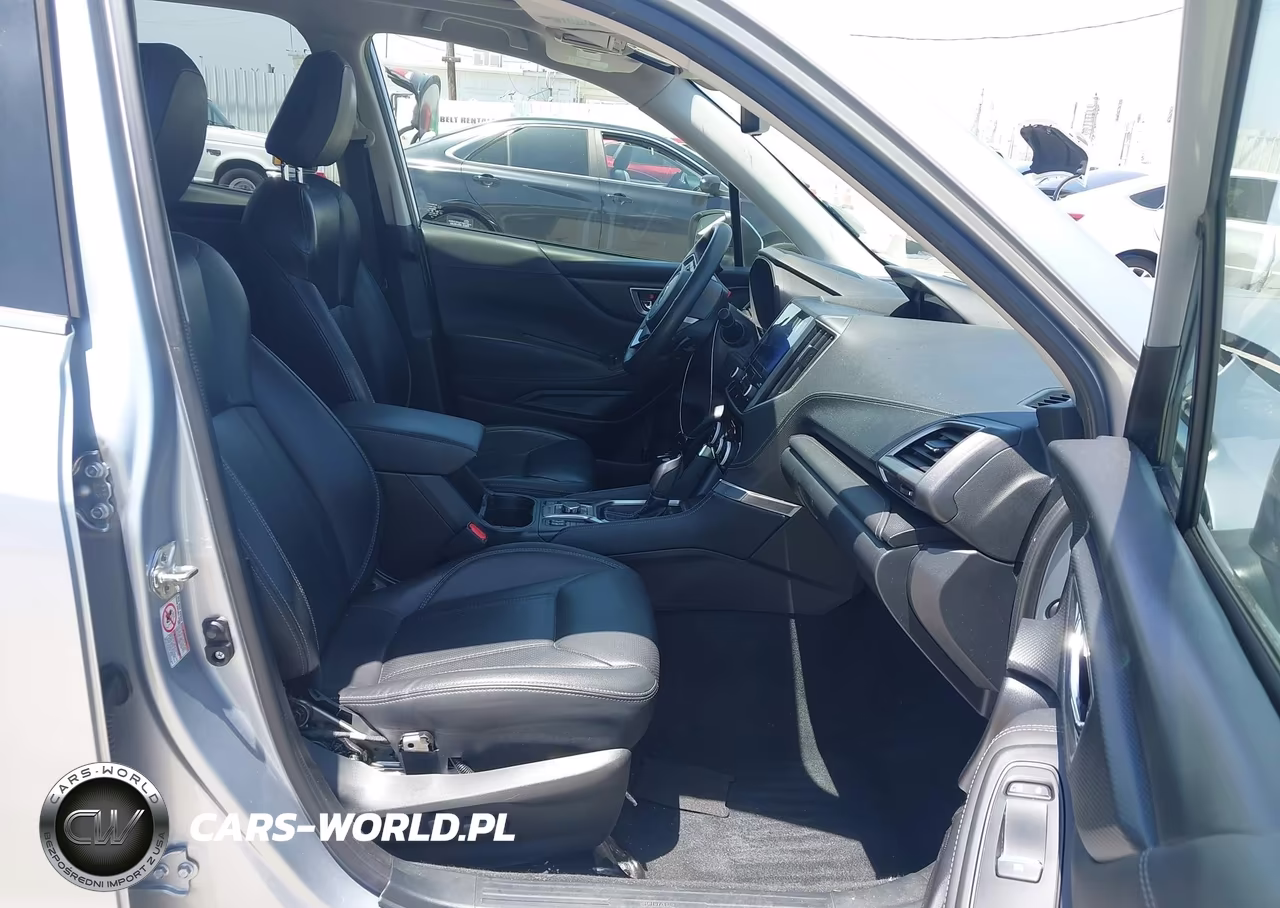 2019 Subaru Forester Touring VIN:JF2SKAWC3KH517289 - 5