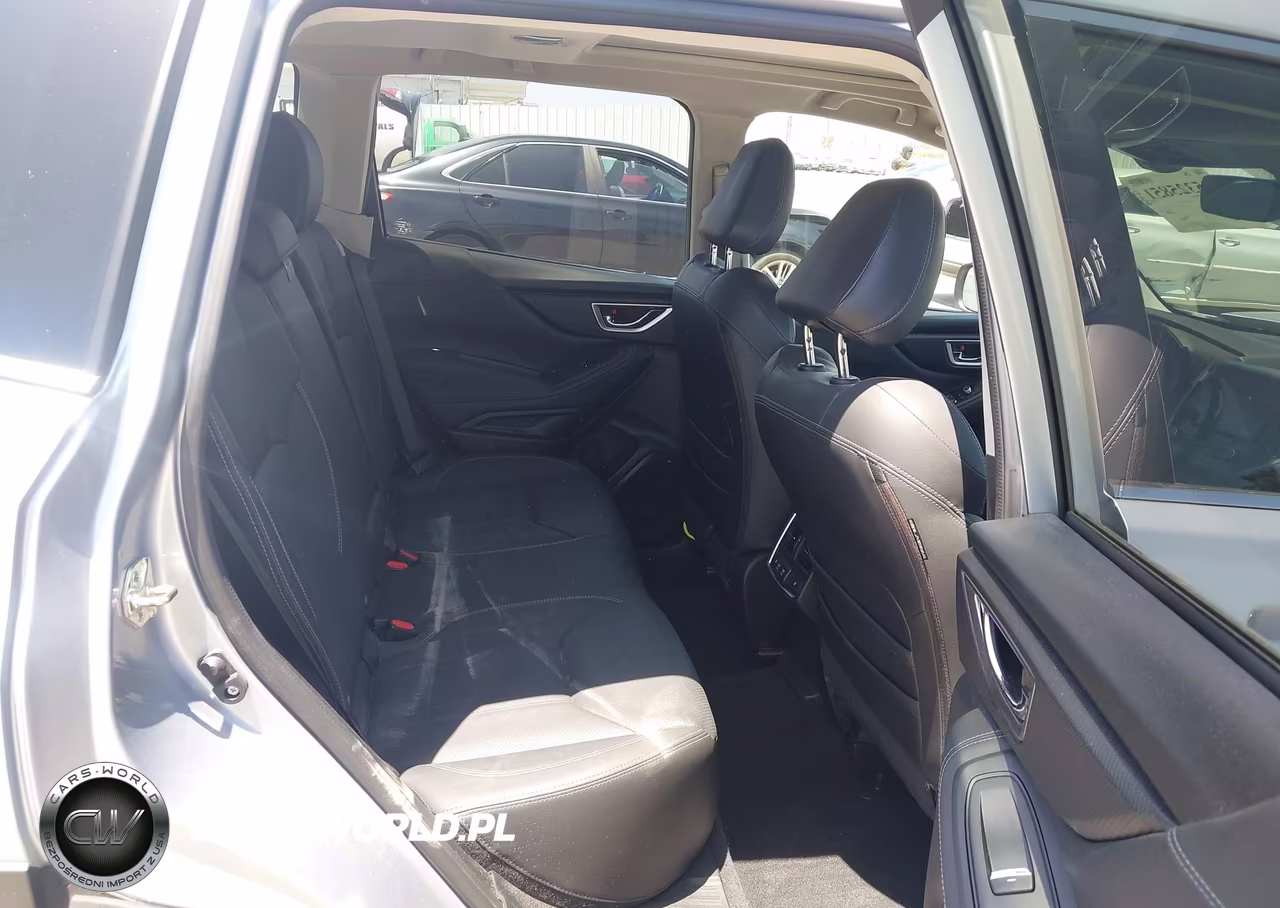 2019 Subaru Forester Touring VIN:JF2SKAWC3KH517289 - 8