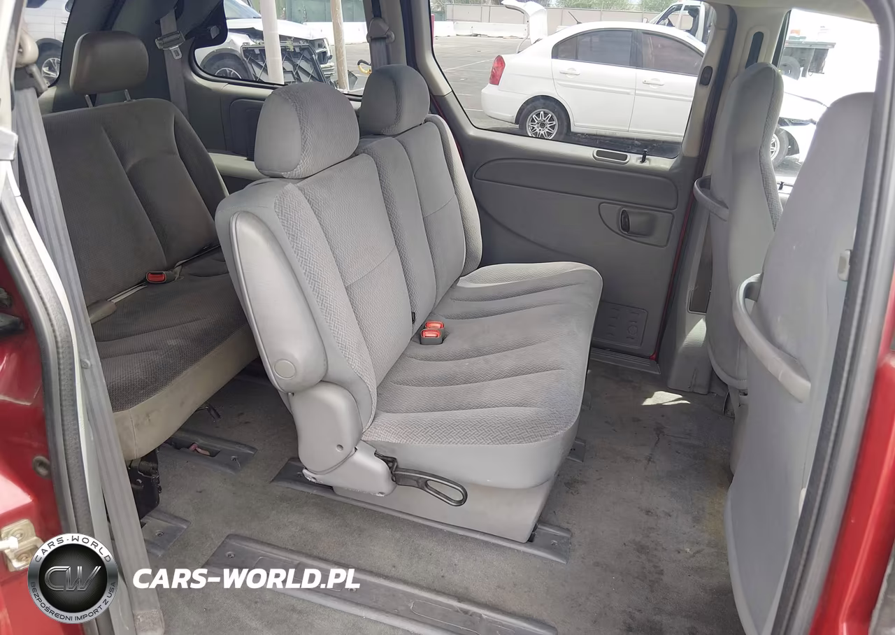 2005 Chrysler Town & Country VIN:1C4GP45R35B282560 - 8