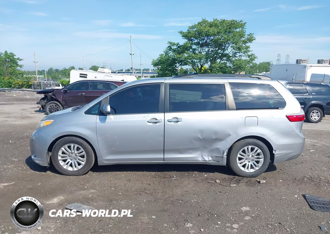 2015 Toyota Sienna Xle 8 Passenger VIN:5TDYK3DC1FS548596 - 14