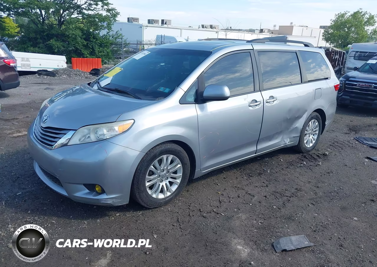 2015 Toyota Sienna Xle 8 Passenger VIN:5TDYK3DC1FS548596 - 2