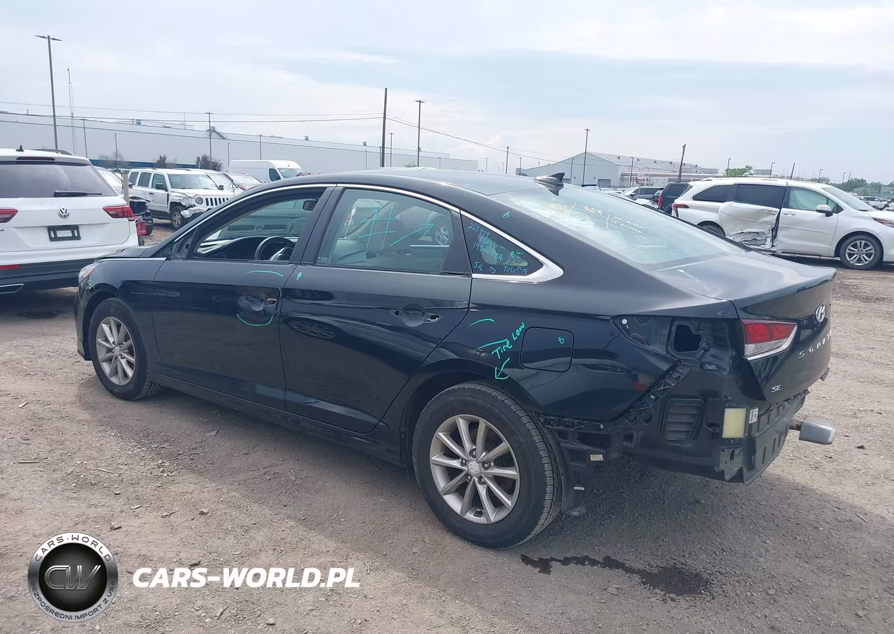 2019 Hyundai Sonata Se VIN:5NPE24AF3KH746944 - 3