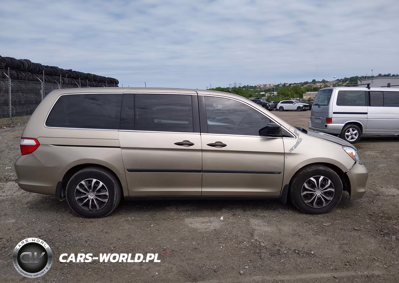2006 Honda Odyssey Lx VIN:5FNRL38286B122458 - 13