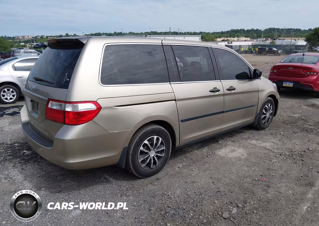 2006 Honda Odyssey Lx VIN:5FNRL38286B122458 - 4